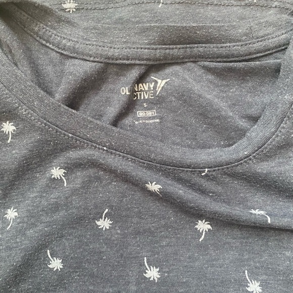 Work Out Tanks!💪🏾💪🏾💪🏾 - Picture 4 of 7